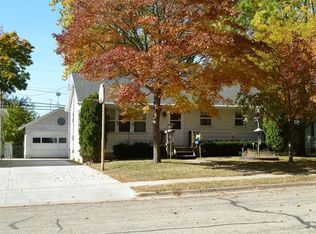 1209 S Gafke Ave, Jefferson, WI 53549