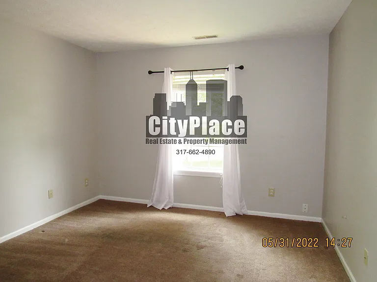 525 E Pine Ridge Dr — Photo 7