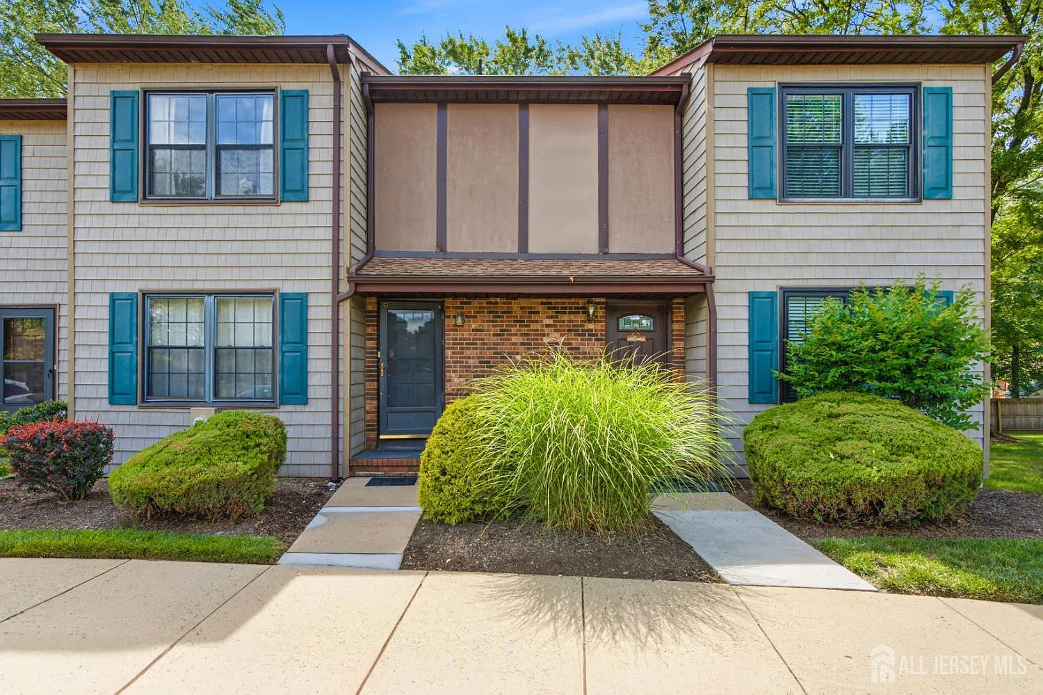 2 bed, 1.5 bath, $2,600 — Photo 2