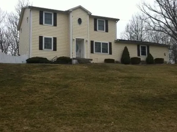335 Ridgewood Blvd, Belpre, OH 45714
