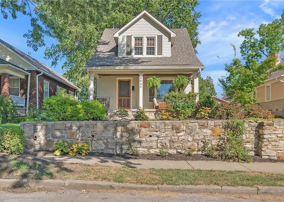 1st image of 4423 Genessee St