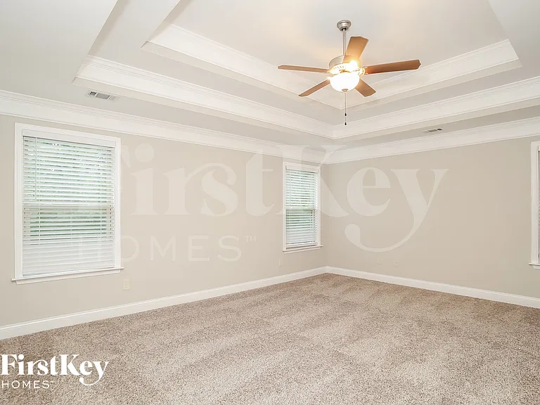218 Woods Cir — Photo 7