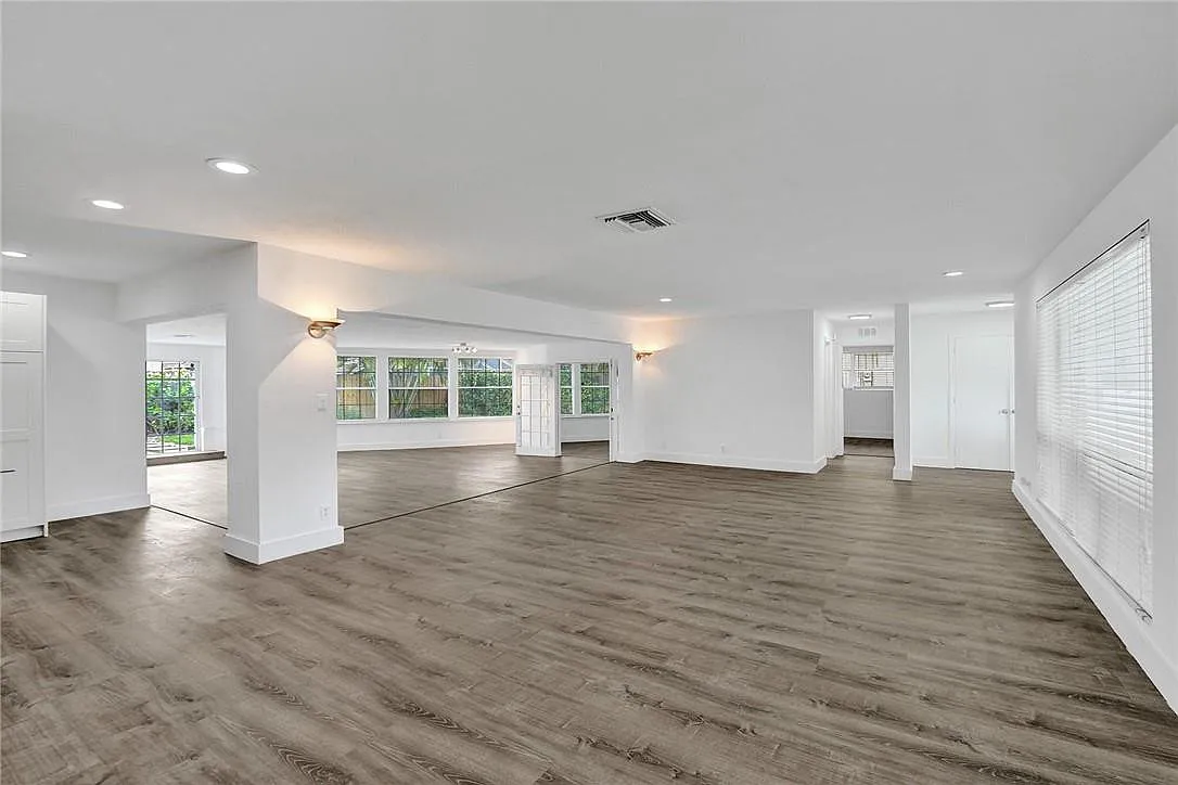 3 bed, 2.0 bath, 1979 sqft, $5,000 — Photo 3