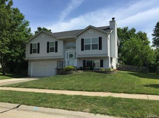 137 Christina Marie Dr, O'Fallon, MO