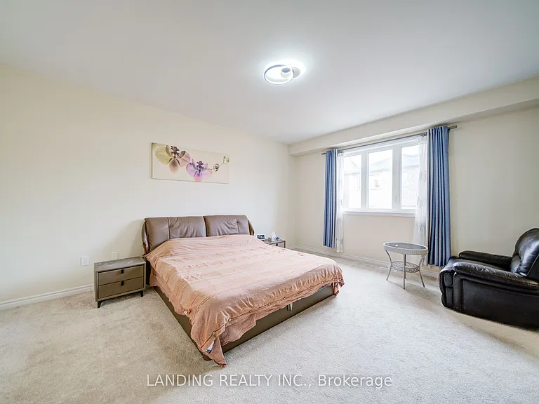2084 Duberry Dr — Photo 31