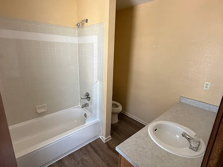 5053 Deephaven Ct — Photo 11