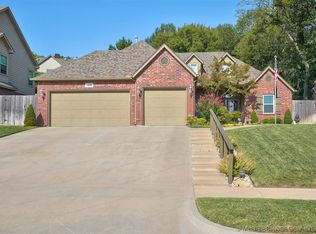 1808 N 4th St, Broken Arrow, OK 74012