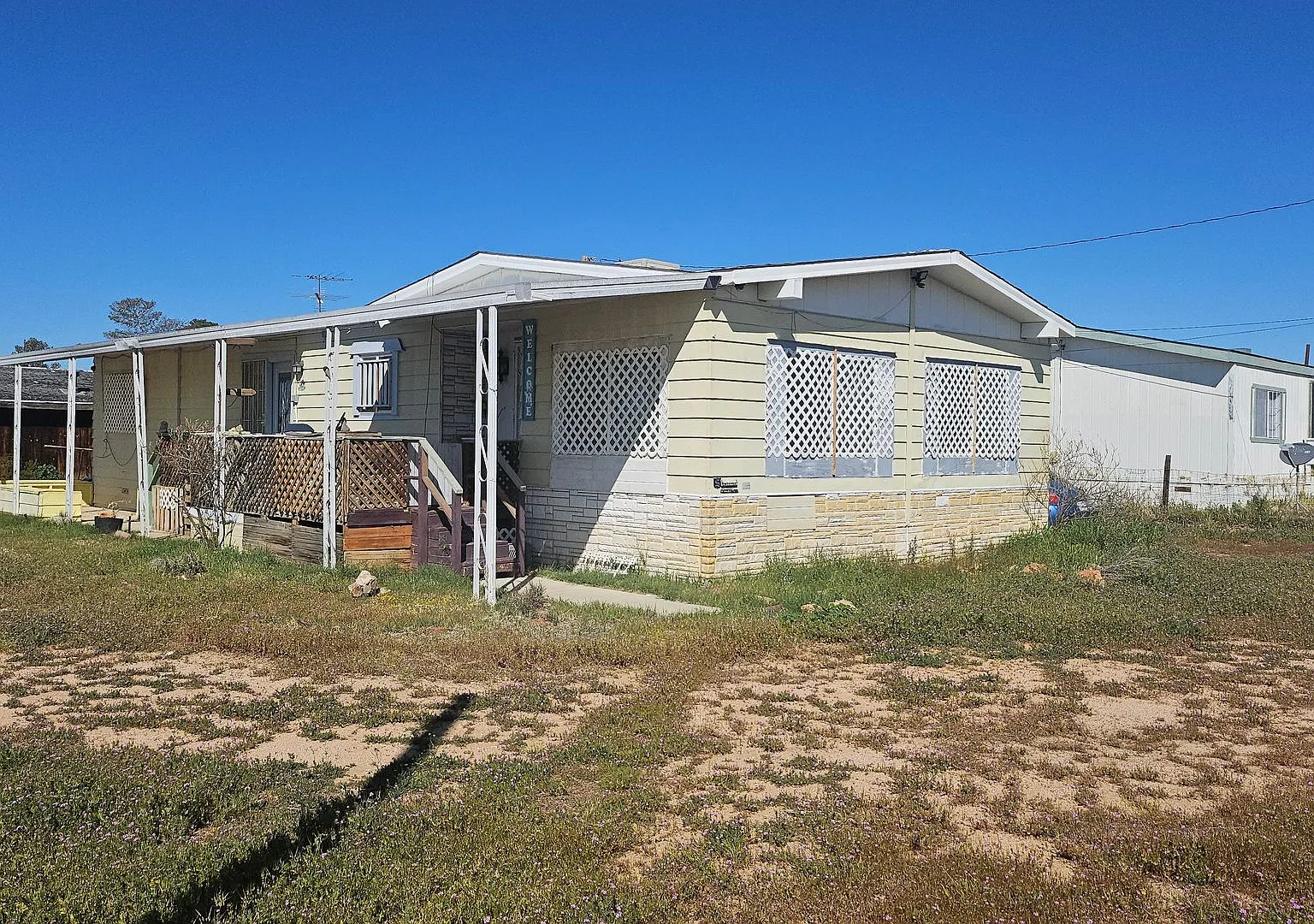 Rural Living at Its Finest 2BR Home with Open Desert Views. — Photo 1