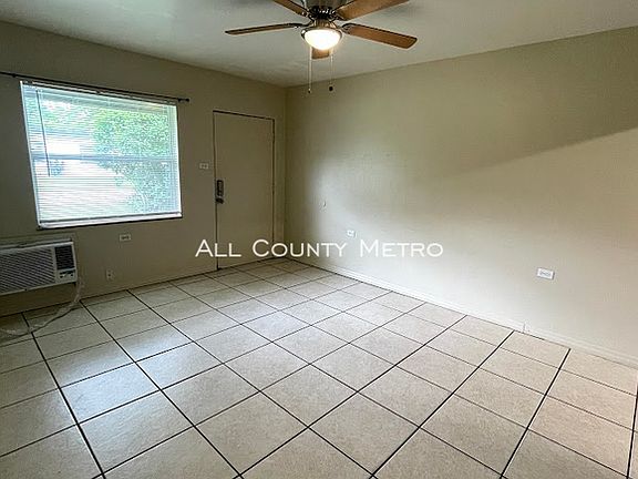 3rd image of 852 Wingo St