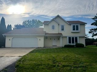 5528 Meadows Dr N, Racine, WI 53402