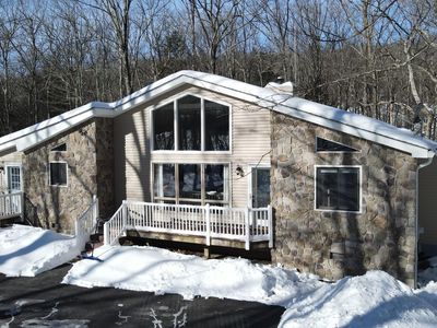 128 Portage Ln, Hawley, PA, 18428