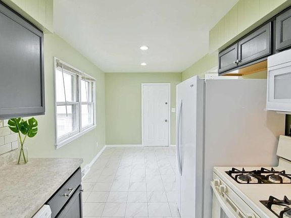 2nd image of 2308 Sherman Ave
