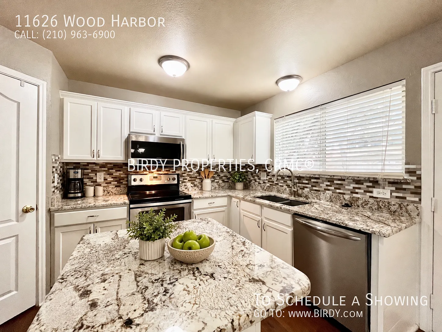 **Coming Soon** "Charming 3-Bedroom Retreat With Granite Countertops & Cozy Fireplace In San Anto... — Photo 4