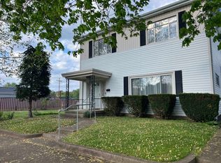 915 S 7th St, Ironton, OH 45638