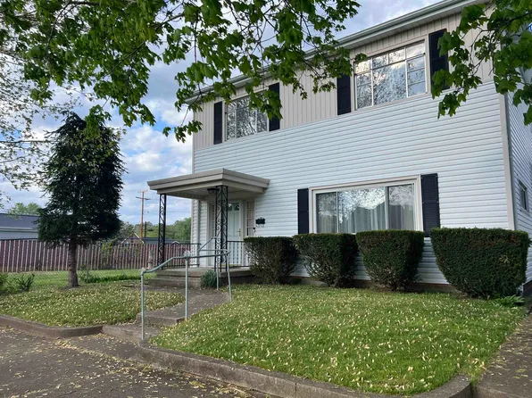 915 S 7th St, Ironton, OH 45638