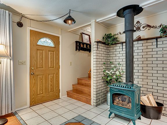 4th image of 39508 SE 37th St