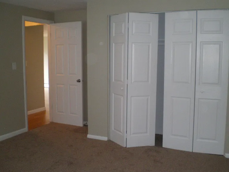 Winkworth Apartment Homes — Photo 16