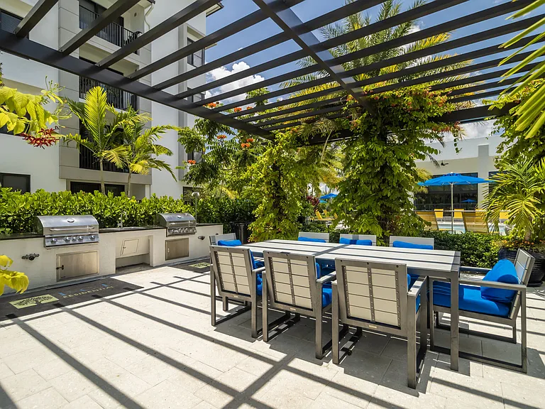 Epic Residences — Photo 20