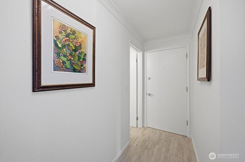 5th image of 914 6th Avenue N #201