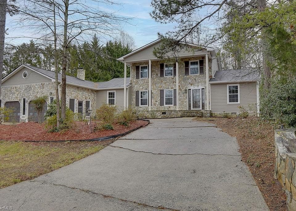 1st image of 3804 Hardwick Dr