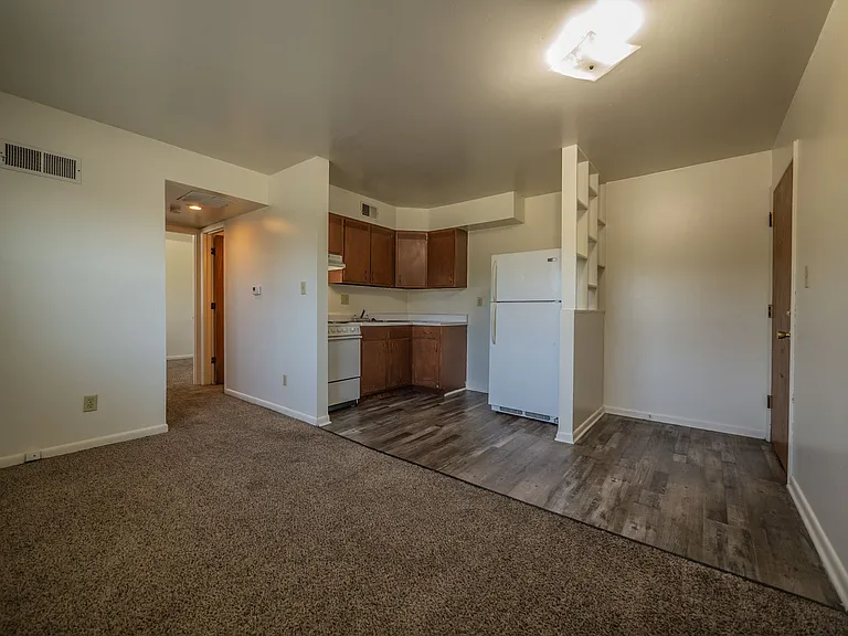 Campus View Apartments — Photo 22