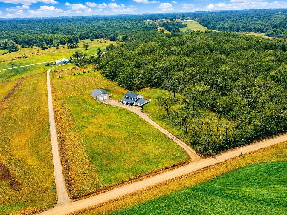 1st image of 1533 N 700th Rd