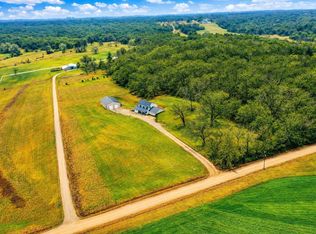 1533 N 700th Rd, Baldwin City, KS 66006