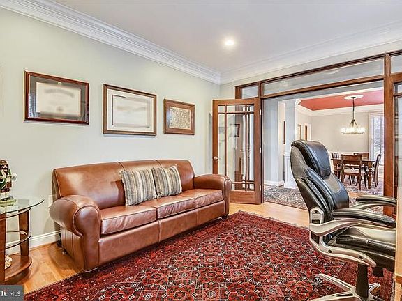 3rd image of 100 Smallwood Way