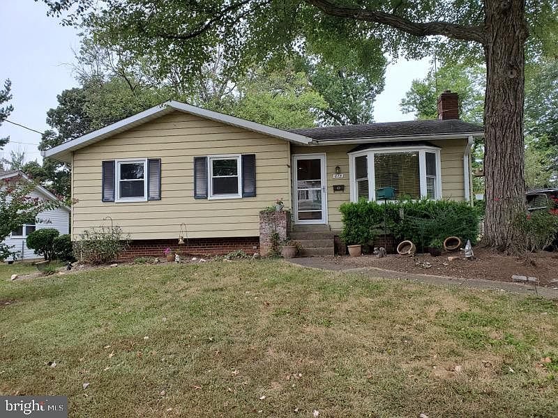 2nd image of 615 Tapawingo Rd SW