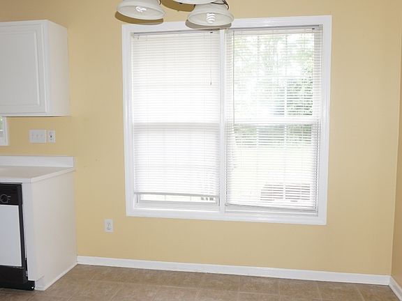 4th image of 164 Independence Dr