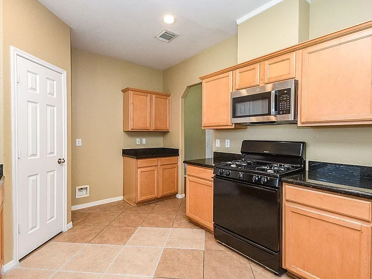 402 New Hope Ln — Photo 12