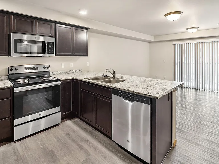 Tremezzo Apartments — Photo 38