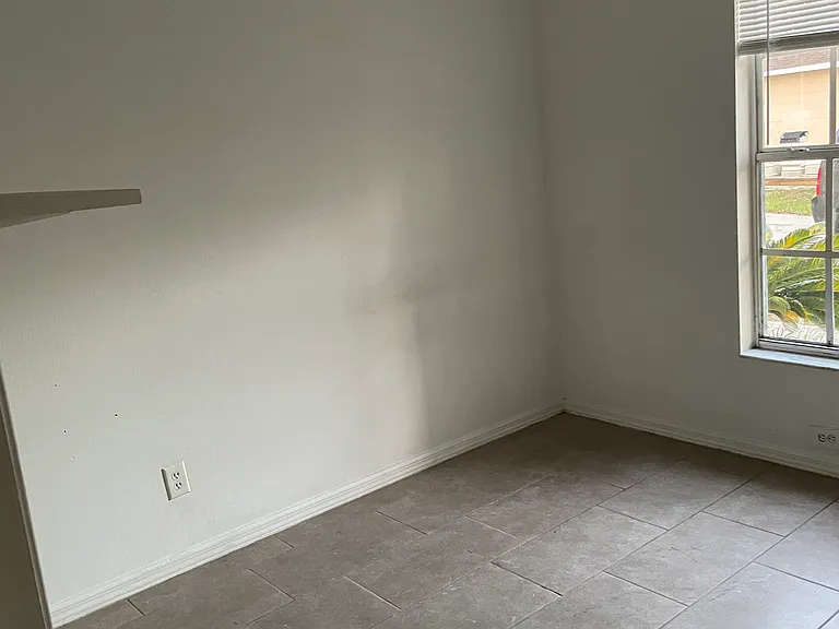 9100 Lake Lotta Cir — Photo 10