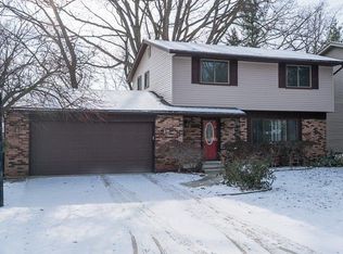 2681 Valley Dr, Ann Arbor, MI 48103
