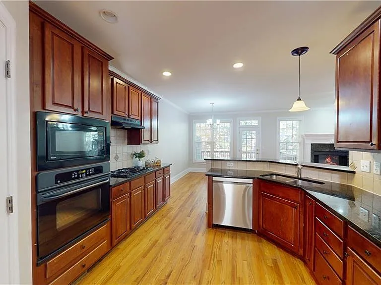 3014 Gaston Cir SE #2 — Photo 8