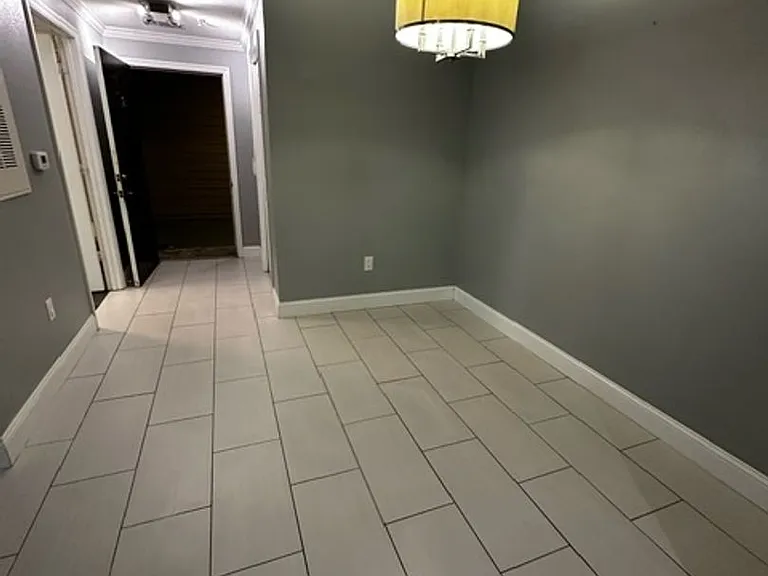 2801 Chancellorsville Dr #112 — Photo 4