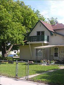 3rd image of 644 Rollins St