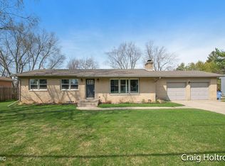 683 Westview Ave NW, Grand Rapids, MI 49504