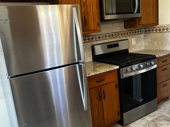 2nd image of 13414 Netherwood St