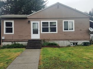 16 Parkland Dr, Kalama, WA 98625