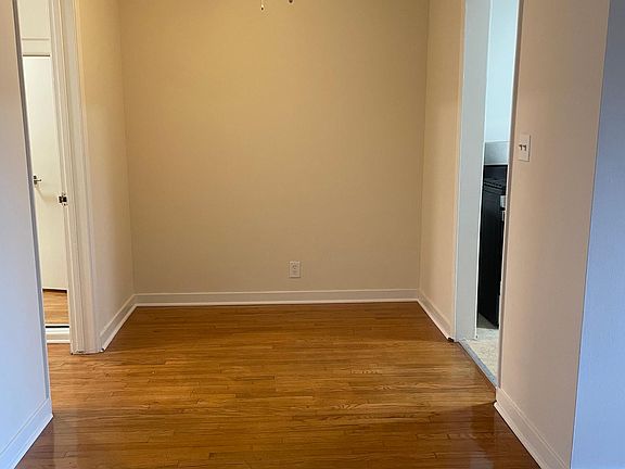 3rd image of 3700 E Ocean Blvd APT 4