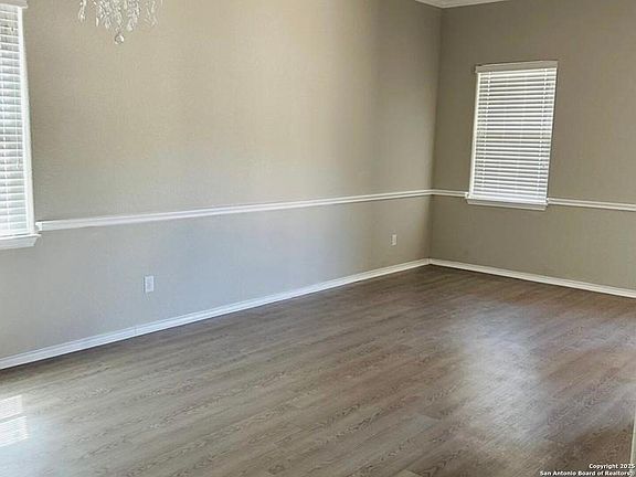 2nd image of 3634 Ashland