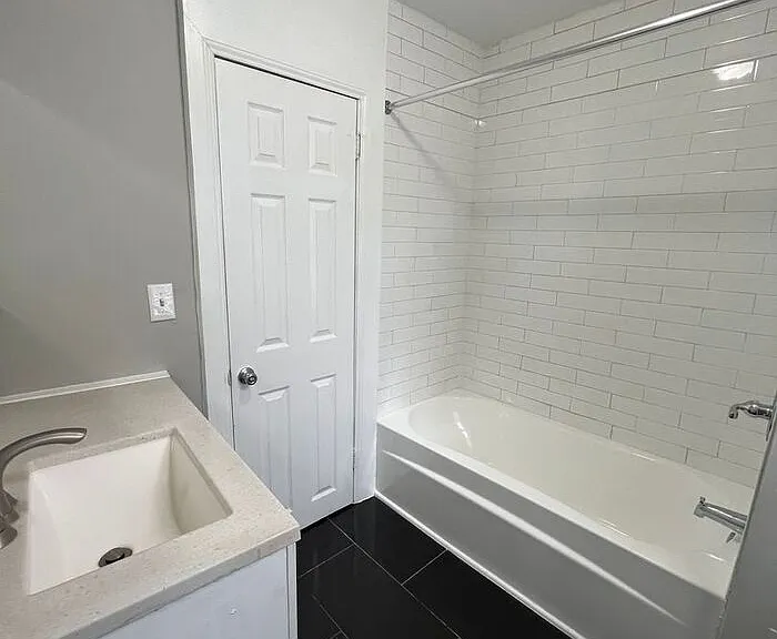 1899 Rutland Ave — Photo 21