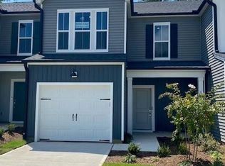 934 Poets Walk Rd, Whitsett, NC 27377