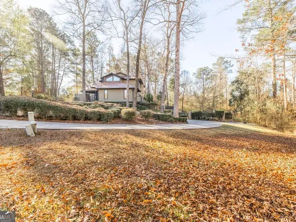 2697 Carriage Ct, Macon, GA 31216