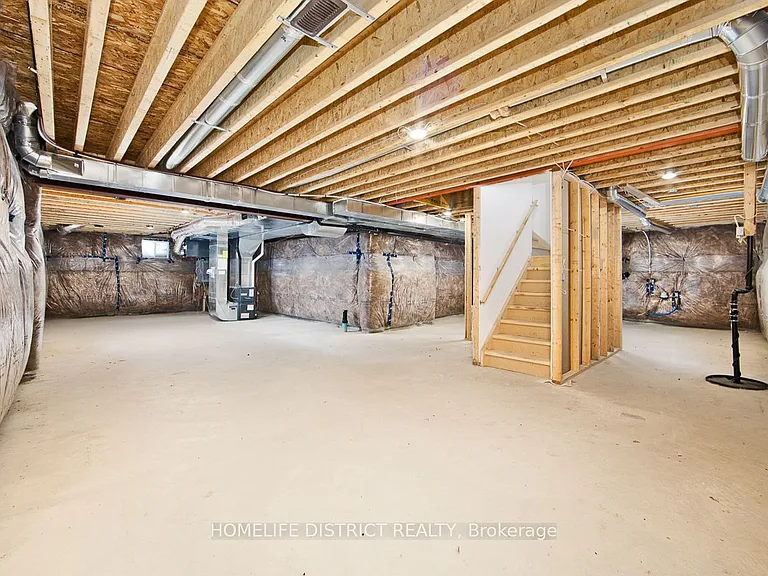 74 Summer Breeze Dr — Photo 15