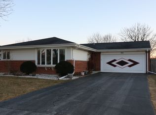 725 Therese Ter, Des Plaines, IL 60016