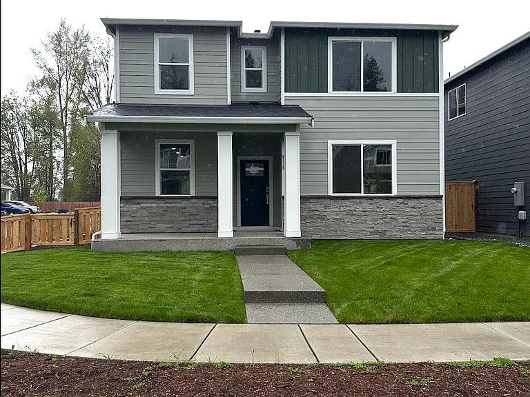 8119 51st St NE — Photo 1