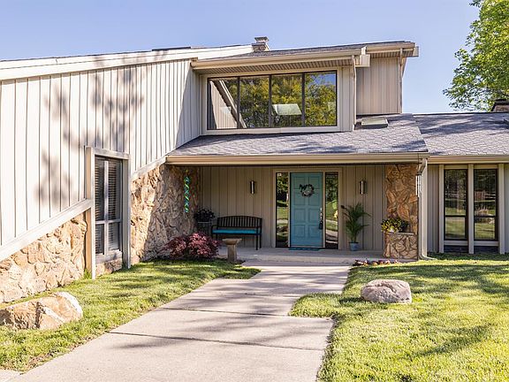2nd image of 5688 Eagle Nest Ct