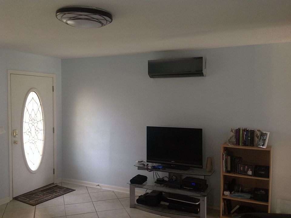 1st image of 312 Faye Cir N